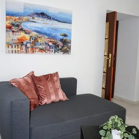 Holiday home Deldec *